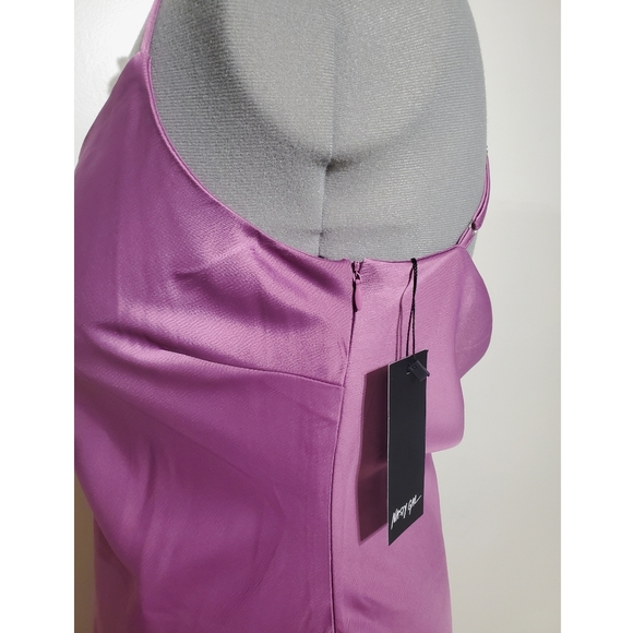 Dress - Picture 3 of 5